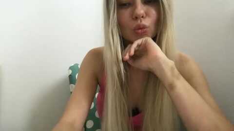 neverinmylife @ myfreecams on 20231007