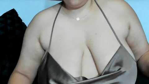 anakareni @ myfreecams on 20231009