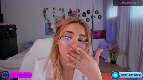 Media: mery_yotty Myfreecams Invalid Date