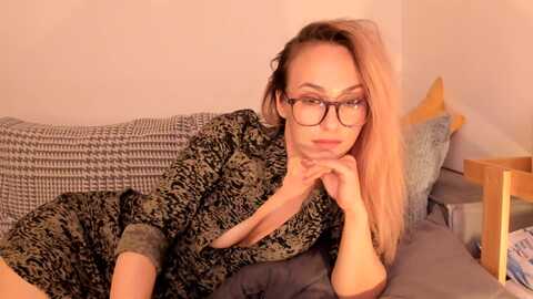 Media: simi__ Myfreecams Invalid Date