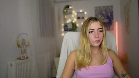Media: tina_nappi18 Myfreecams Invalid Date