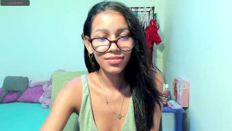 Media: holly_sweet18 Myfreecams Invalid Date