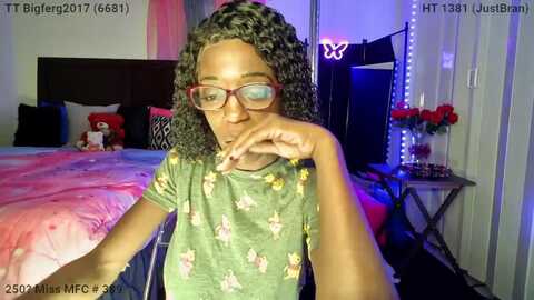misshotnready @ myfreecams on 20231011
