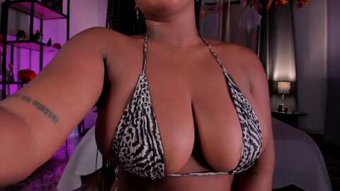 Media: sexicanela99 Myfreecams Invalid Date
