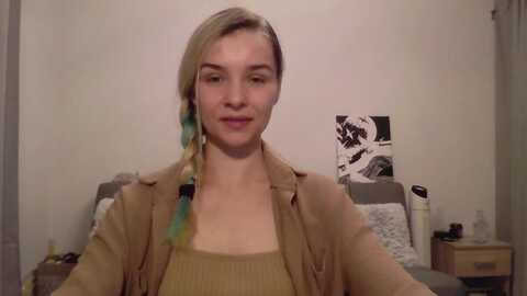 evergreeen_ @ myfreecams on 20231015