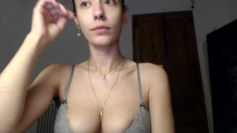 Media: lolaspie Myfreecams Invalid Date