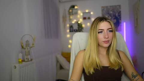 Media: tina_nappi18 Myfreecams Invalid Date