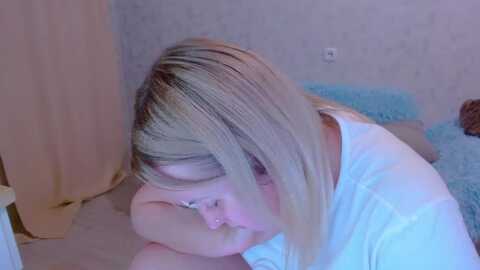 your_heart00 @ myfreecams on 20231015