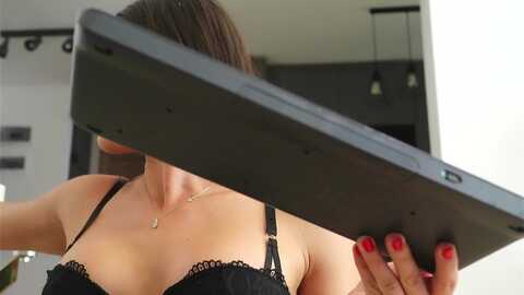 Media: adallinee Myfreecams Invalid Date