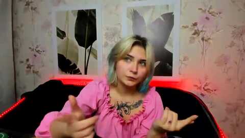 Media: linddaa Myfreecams Invalid Date