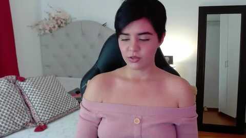 Media: miacollins1x Myfreecams Invalid Date