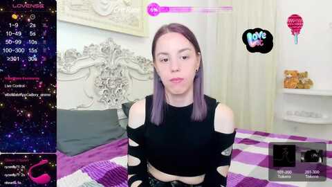 liliwell @ myfreecams on 20231017