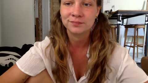 qi_ra @ myfreecams on 20231018