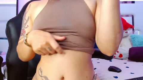 Media: sarellelopez Myfreecams Invalid Date