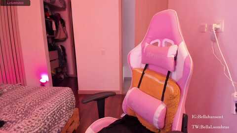 Media: bellahanson Myfreecams Invalid Date