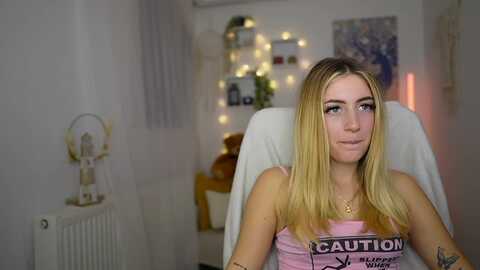 Media: tina_nappi18 Myfreecams Invalid Date