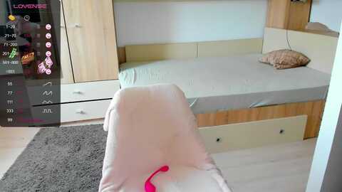 taraqueen @ myfreecams on 20231020