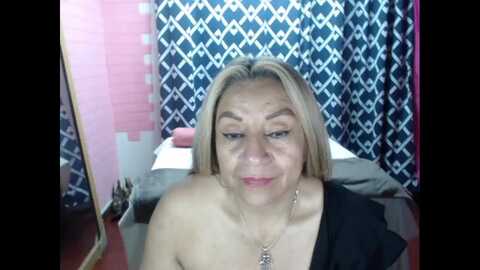 desire_latin @ myfreecams on 20231021