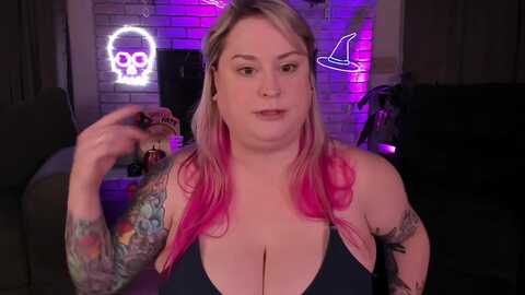 Media: mari_jae Myfreecams Invalid Date