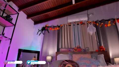 Media: sexicanela99 Myfreecams Invalid Date