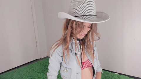 Media: naomidee Myfreecams Invalid Date
