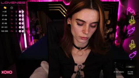 serenamills @ myfreecams on 20231022