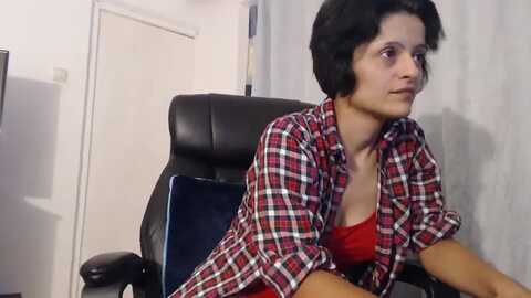 mishamarie @ myfreecams on 20231023