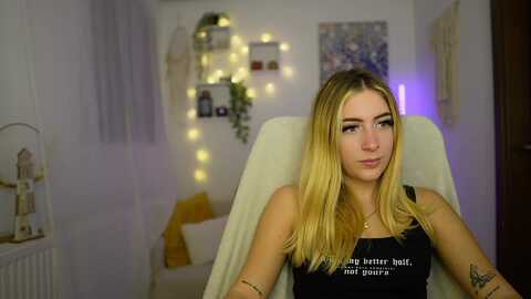Media: tina_nappi18 Myfreecams Invalid Date