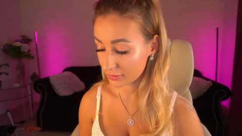 Media: lia__angel Myfreecams Invalid Date