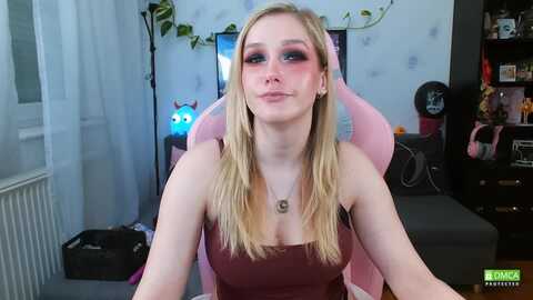 Media: monicmoon18 Myfreecams Invalid Date