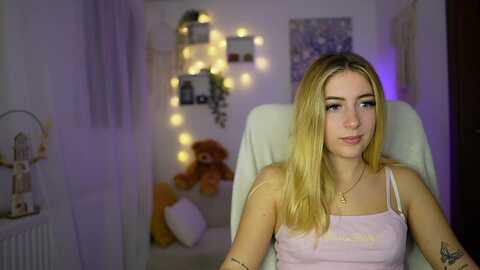 Media: tina_nappi18 Myfreecams Invalid Date