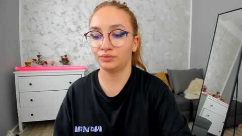 Media: lexi_glow Myfreecams Invalid Date