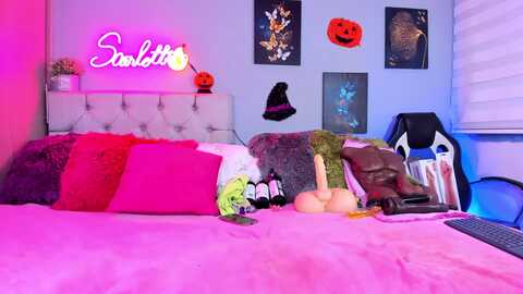 Media: scarlett_1801 Myfreecams Invalid Date