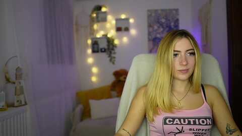 Media: tina_nappi18 Myfreecams Invalid Date