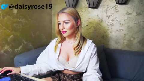 Media: daisyrose_ Myfreecams Invalid Date