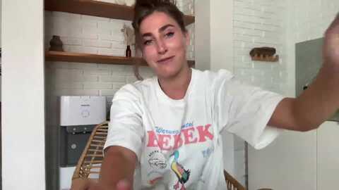 Media: helloviv Myfreecams Invalid Date