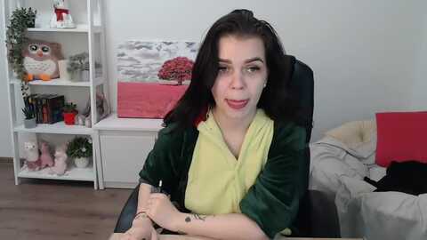 nicolyrio @ myfreecams on 20231031