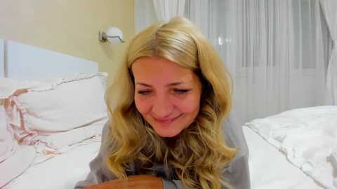 heyheygrey @ myfreecams on 20231101
