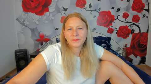 imola80 @ myfreecams on 20231101