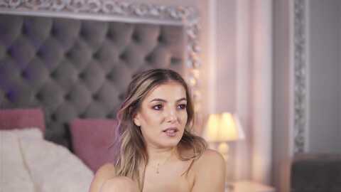 Media: kellymathews Myfreecams Invalid Date