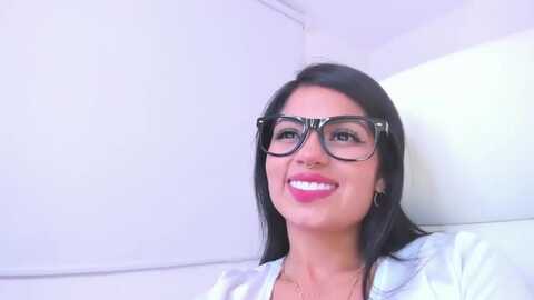 dominique_21 @ myfreecams on 20231102