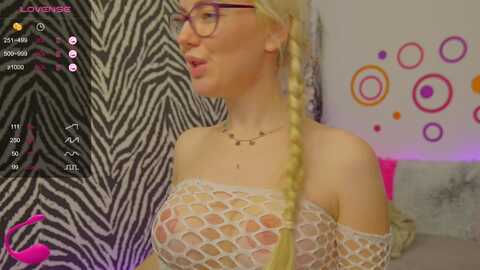 Media: jennyshow Myfreecams Invalid Date