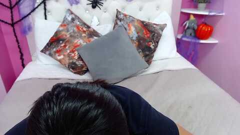 little_lory @ myfreecams on 20231103