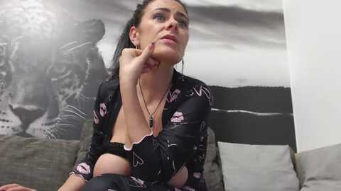 alishaboobs @ myfreecams on 20231105