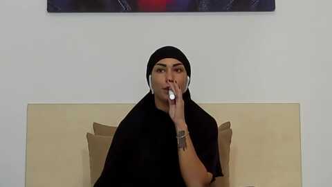 elyshaarabian @ myfreecams on 20231108