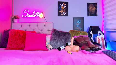 Media: scarlett_1801 Myfreecams Invalid Date