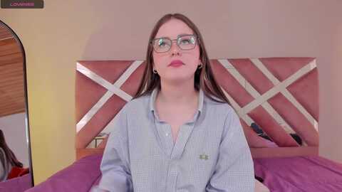 Media: violet_03_ Myfreecams Invalid Date