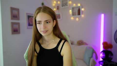 Media: naomi_woods18 Myfreecams Invalid Date