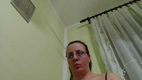 goodasss @ myfreecams on 20231110