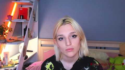 Media: lunatale Myfreecams Invalid Date